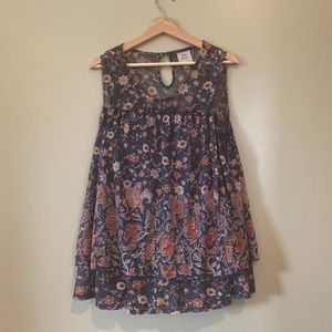 Knox Rose floral tank.